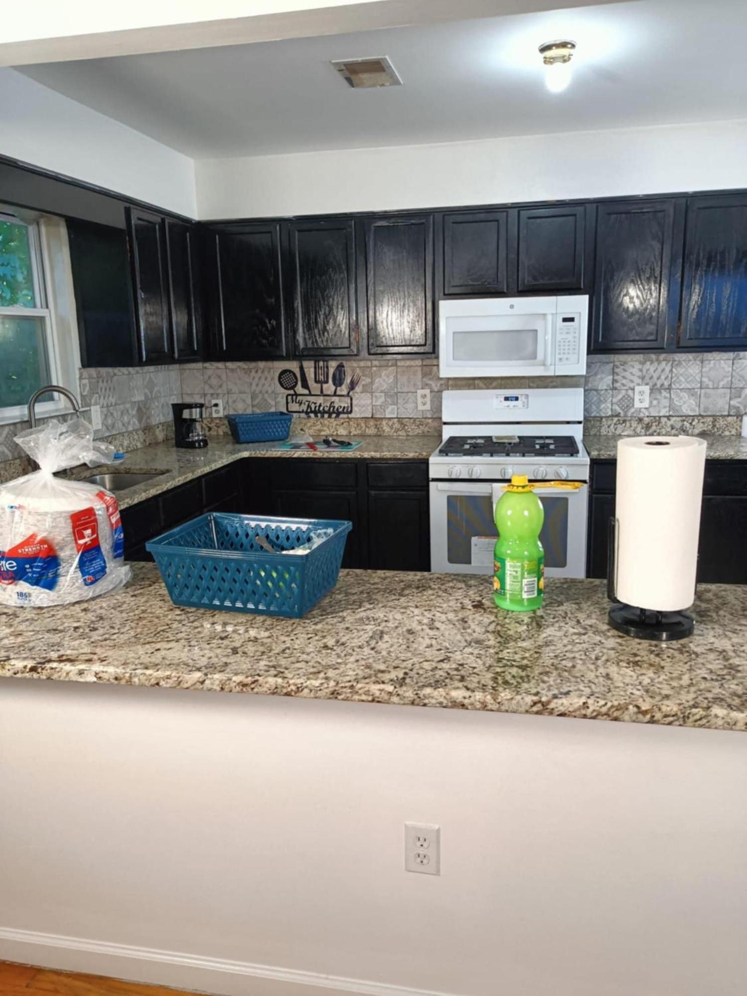 Fada Guest House - 38 Yates Ave ניוארק מראה חיצוני תמונה